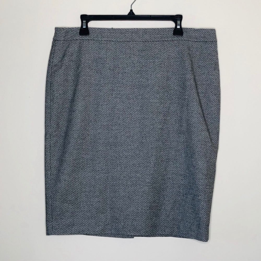 Ann Taylor Gray Pencil Skirt
